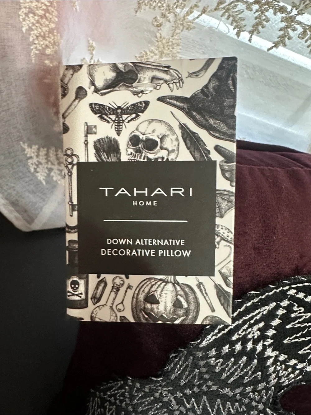 Tahari new—22” 13”